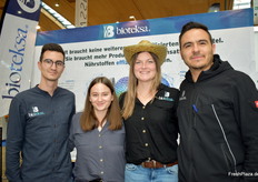 A colleague, a colleague, Hannah Gross, and Thomas Argyropoulos from Bioteksa, a fertilizer manufacturer.